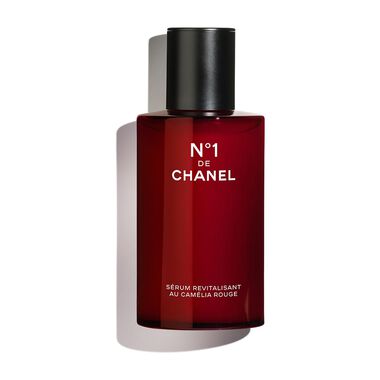 شانيل n°1 de chanel revitalizing serum ينعم ويمنح إشراقة للبشرة الشابة